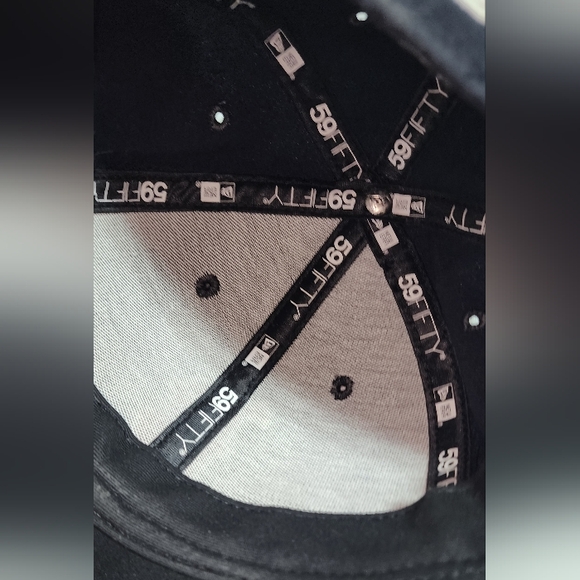 NEW ERA EUC BOSTON REDSOCKS AUTHENTIC COLLECTION 59FIFTY FITTED BASEBALL CAP  7 - Picture 2 of 6